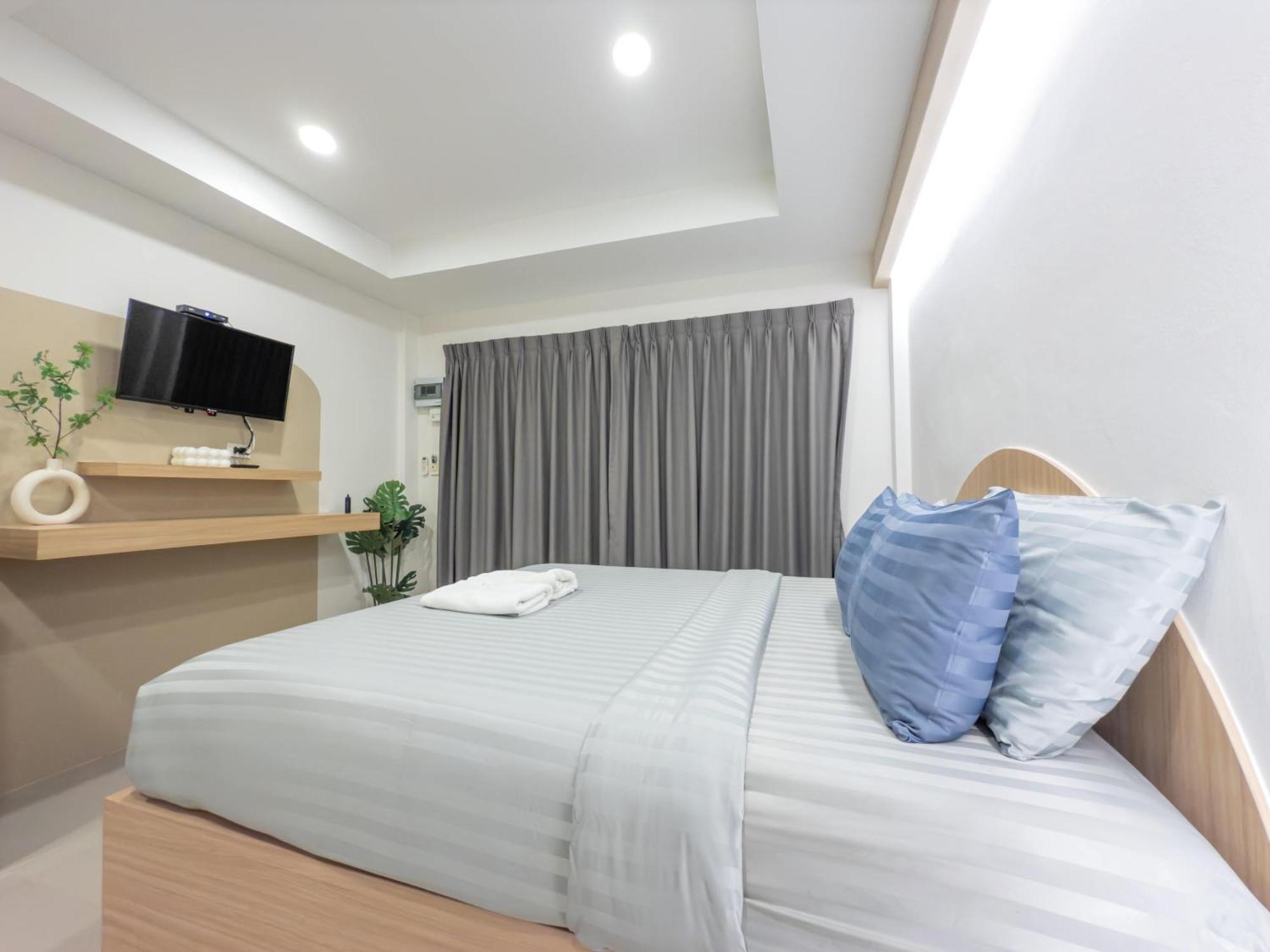 The Seathru Koh Larn Hotel Pattaya ภายนอก รูปภาพ