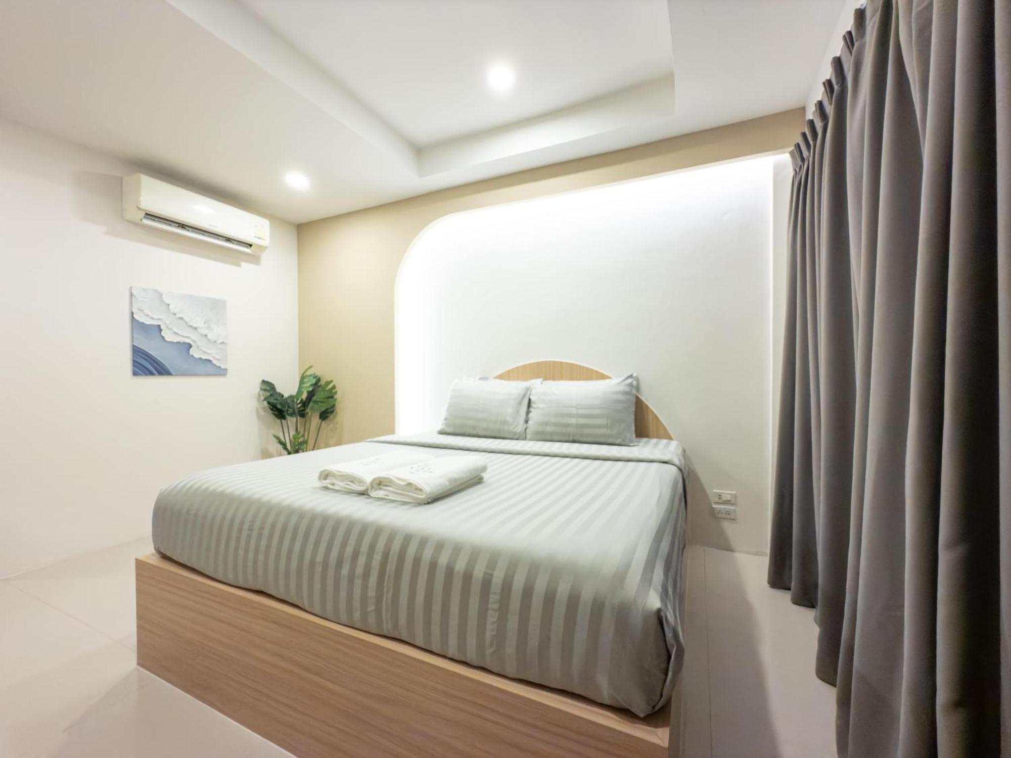 The Seathru Koh Larn Hotel Pattaya ภายนอก รูปภาพ